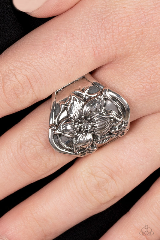 Hibiscus Harbor - Silver Ring