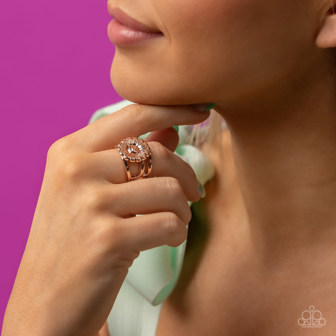 Roadside Daisies - Rose Gold Ring