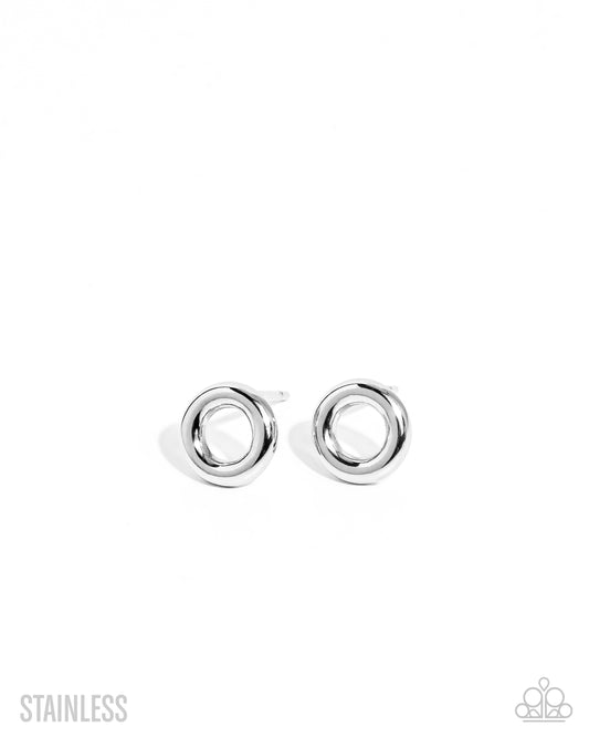 Round Table Radiance - Silver Earring